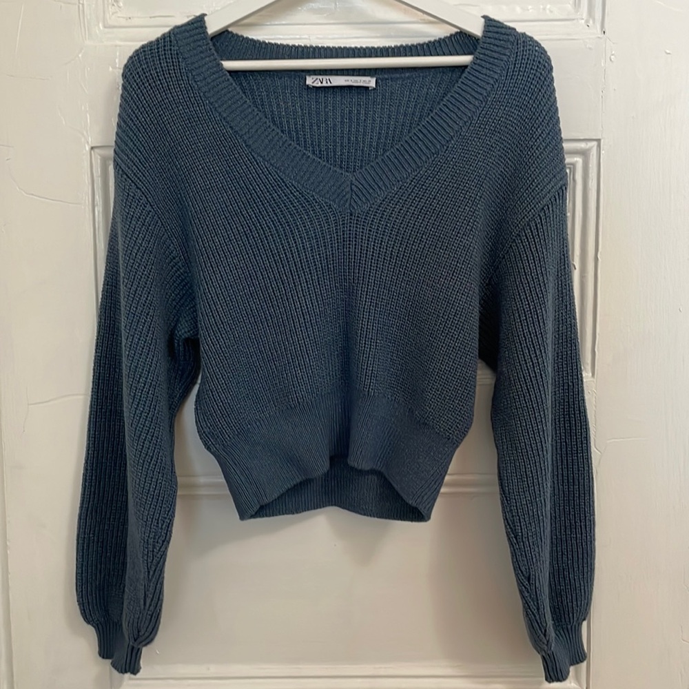 Zara Cotton Blend Cropped V-Neck Sweater